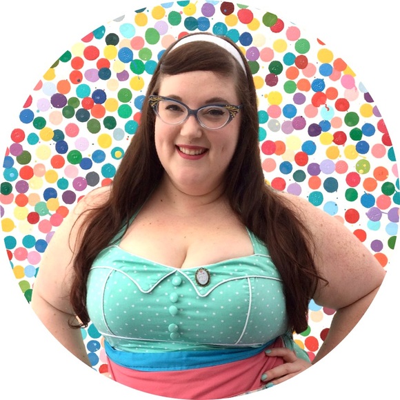 Meet your Posher, Heather - Picture 2 of 4